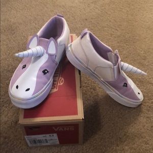 Girls purple and white unicorn 🦄 Vans!